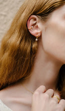 Cora Conch Pearl Ear Cuff - Yellow Gold