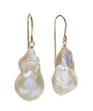 in2design Baroque Pearl Earrings