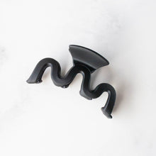 Matte 3 Wave Hair Clip